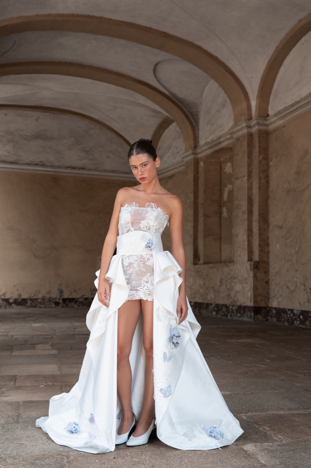 Abito da sposa Alena con gonna lunga, collezione SoniaLova PE 2027 — SONIALOVA, Torino
